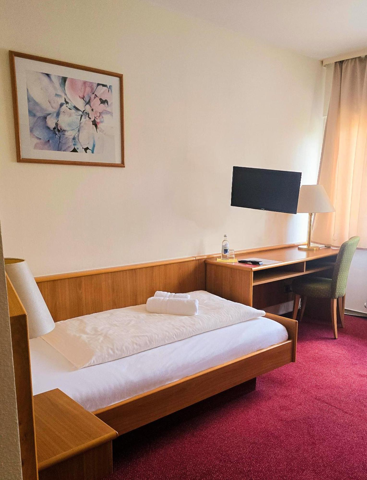 Hotel Zur Moselbruecke Schweich Εξωτερικό φωτογραφία