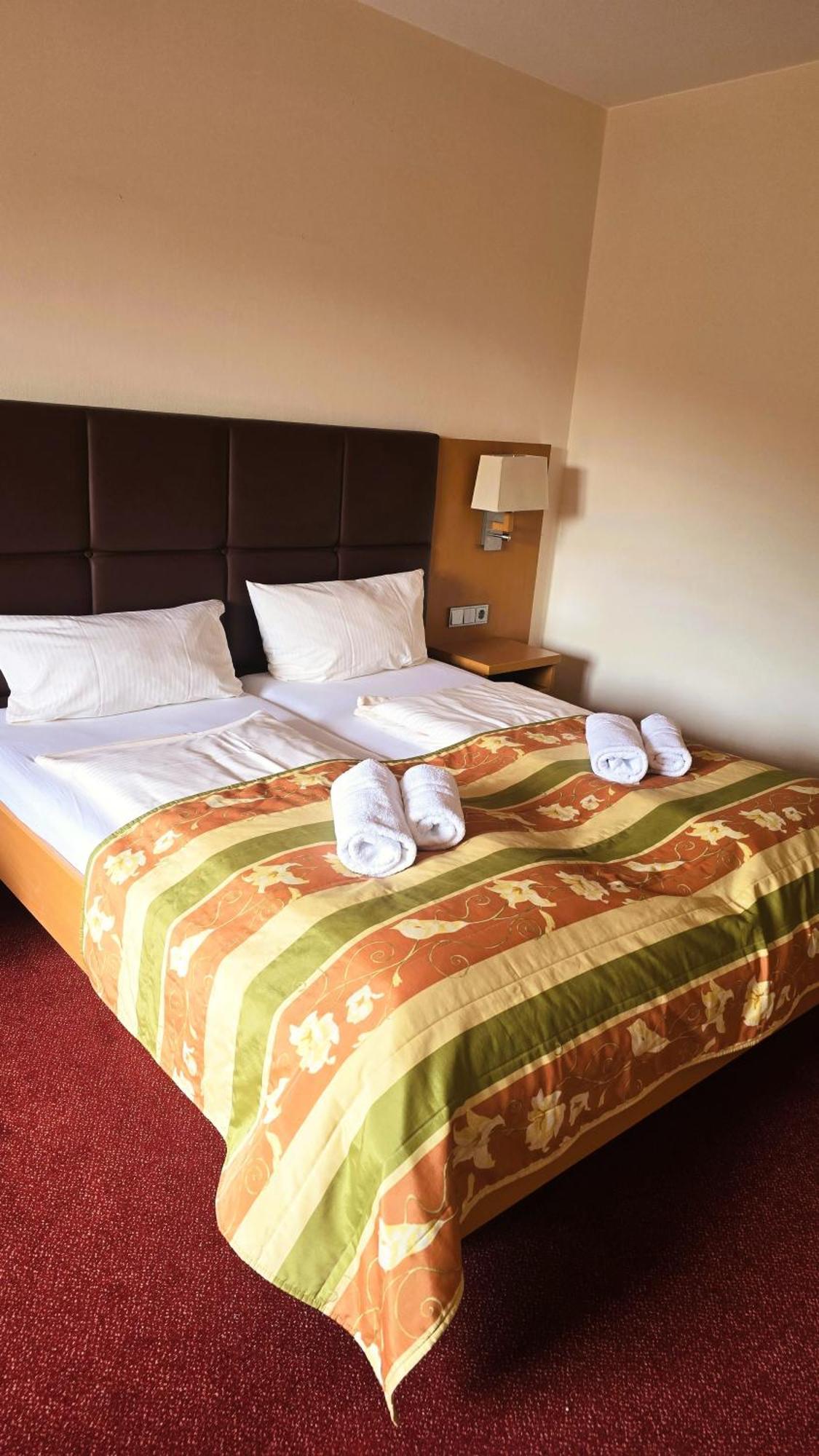 Hotel Zur Moselbruecke Schweich Εξωτερικό φωτογραφία